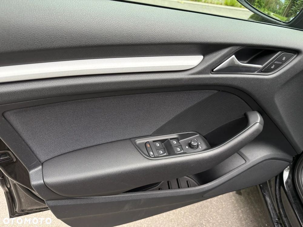 Audi A3 Sportback 1.6 TDI (clean diesel) Ambiente - 15