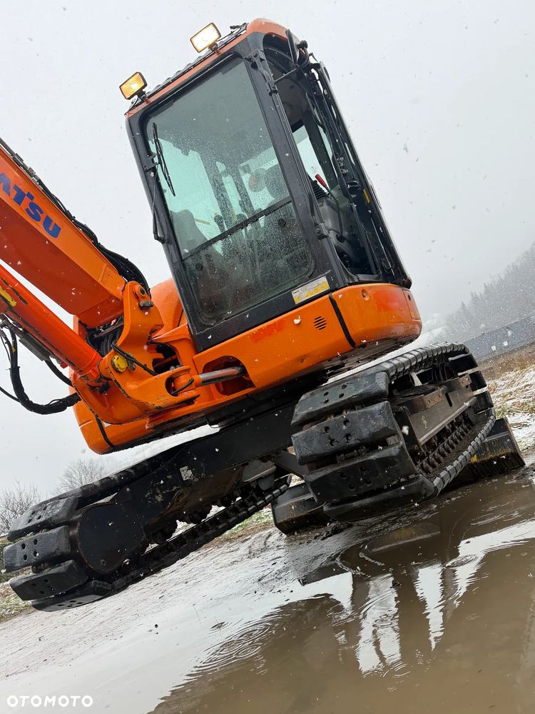 Komatsu Koparka Gąsienicowa 8 ton PC80MR-3. Sprowadzona z Norwegii. Centralne smarowanie!! Maszyna  jak Nowa 2016rok. 3200mtg 3x łamane Ramię. Klima ser.DEKRA. Własna pompa paliwa. Ani deka luzów i wycieków. Gąsienice klepki bez zużycia! Podwozie w pięknym stanie. Okazja Maszyna zadbana!! Po serwisach eksploatacyjnych. - 39
