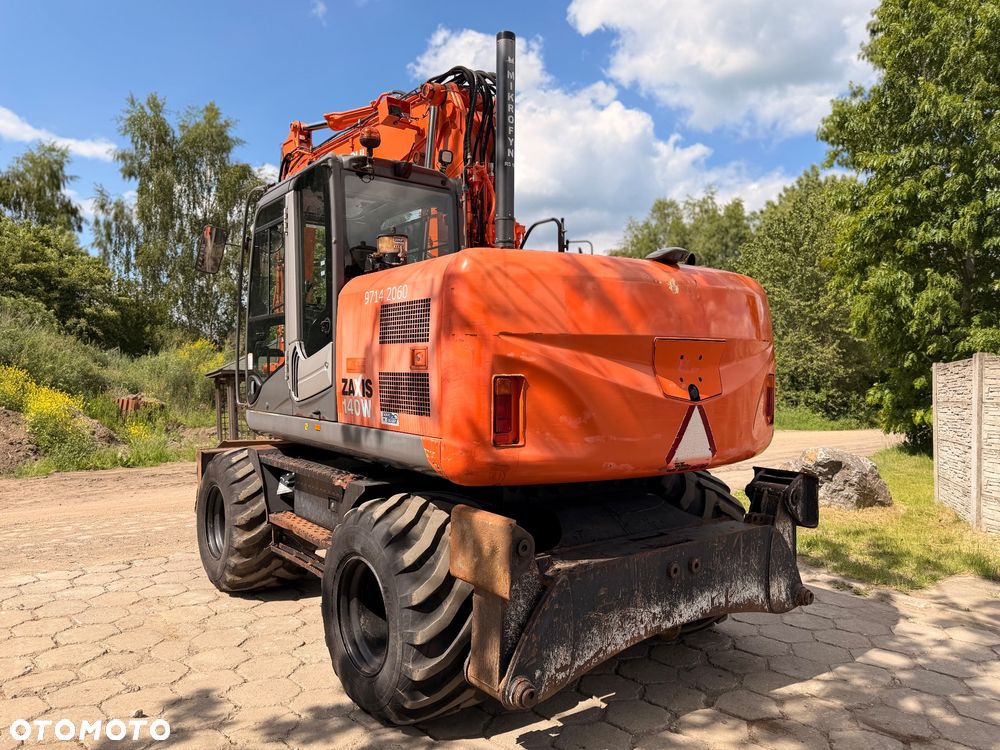 Hitachi ZW140 - 3