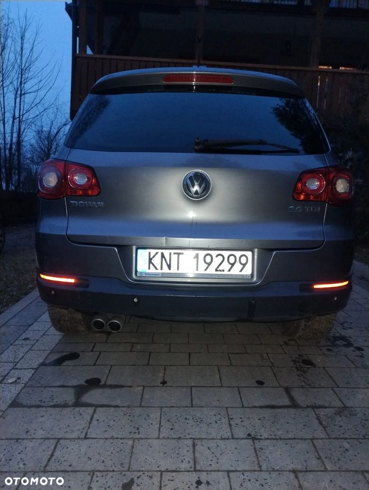 Volkswagen Tiguan - 8
