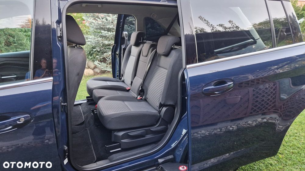 Ford Grand C-MAX - 8