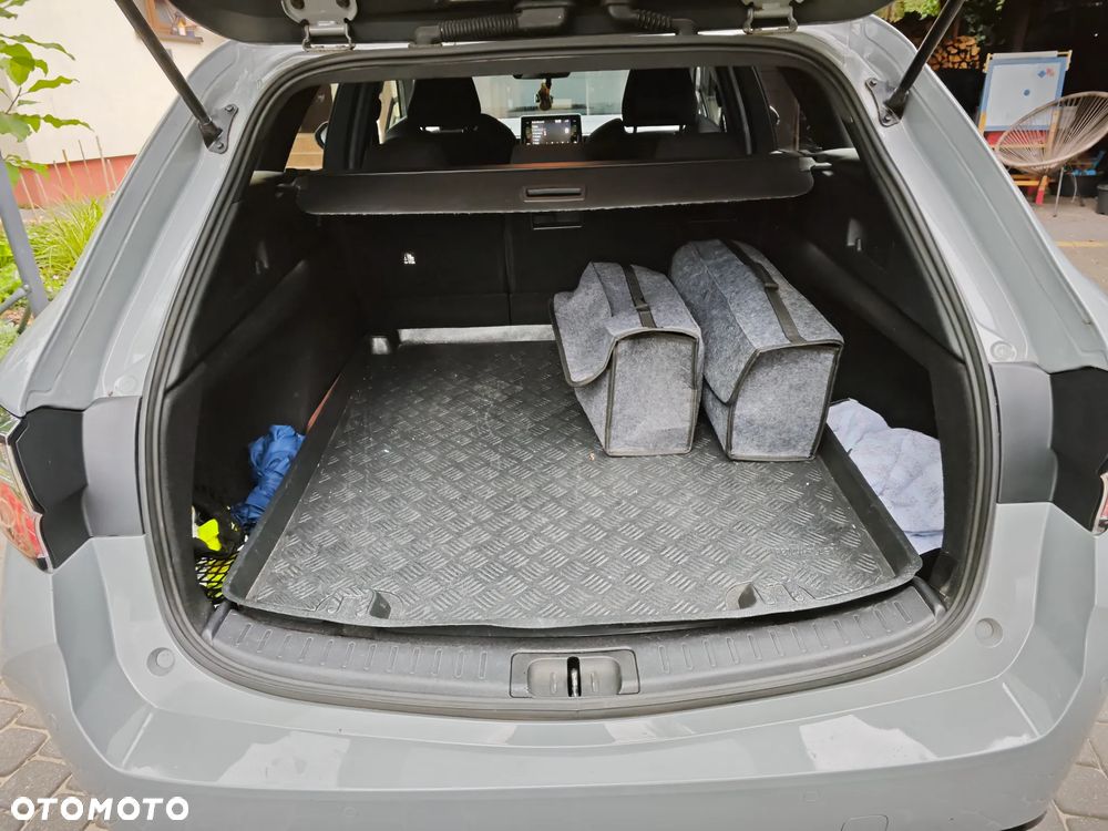 Toyota Corolla 1.8 Hybrid Comfort - 15