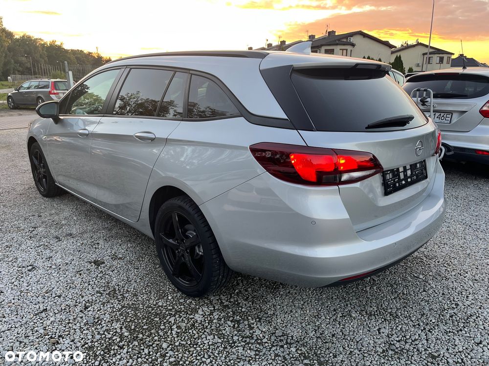Opel Astra 1.4 Turbo Sports Tourer ON - 4