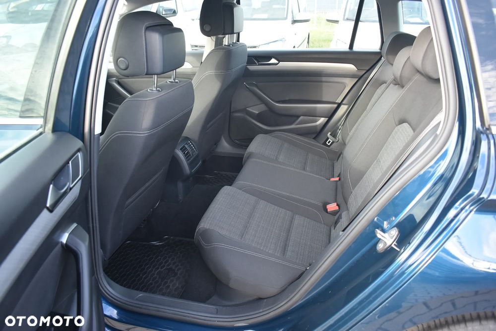 Volkswagen Passat 2.0 TDI EVO Business DSG - 12