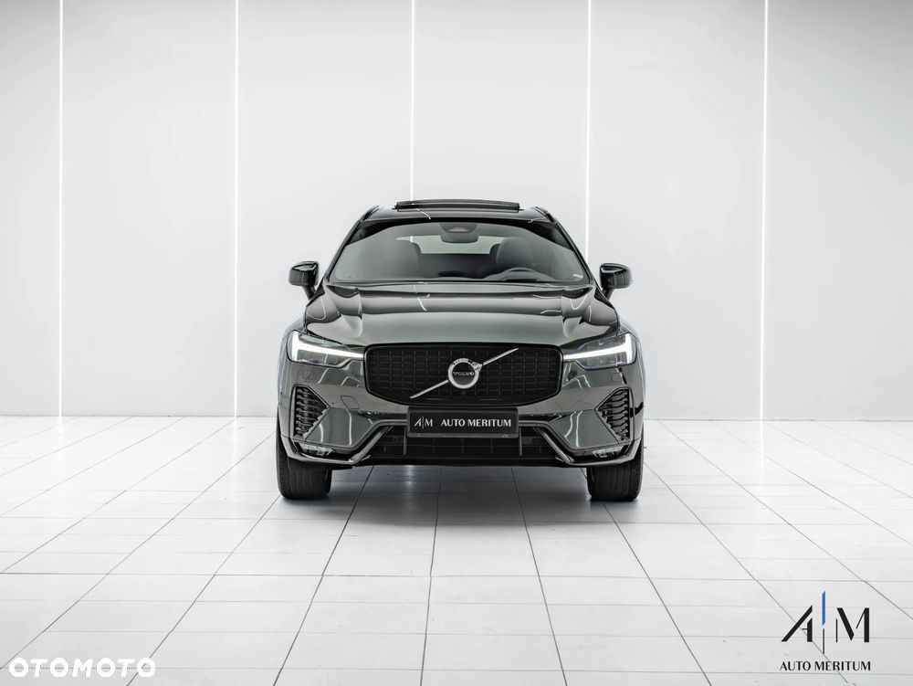 Volvo XC 60 B5 D AWD Ultimate Dark - 6