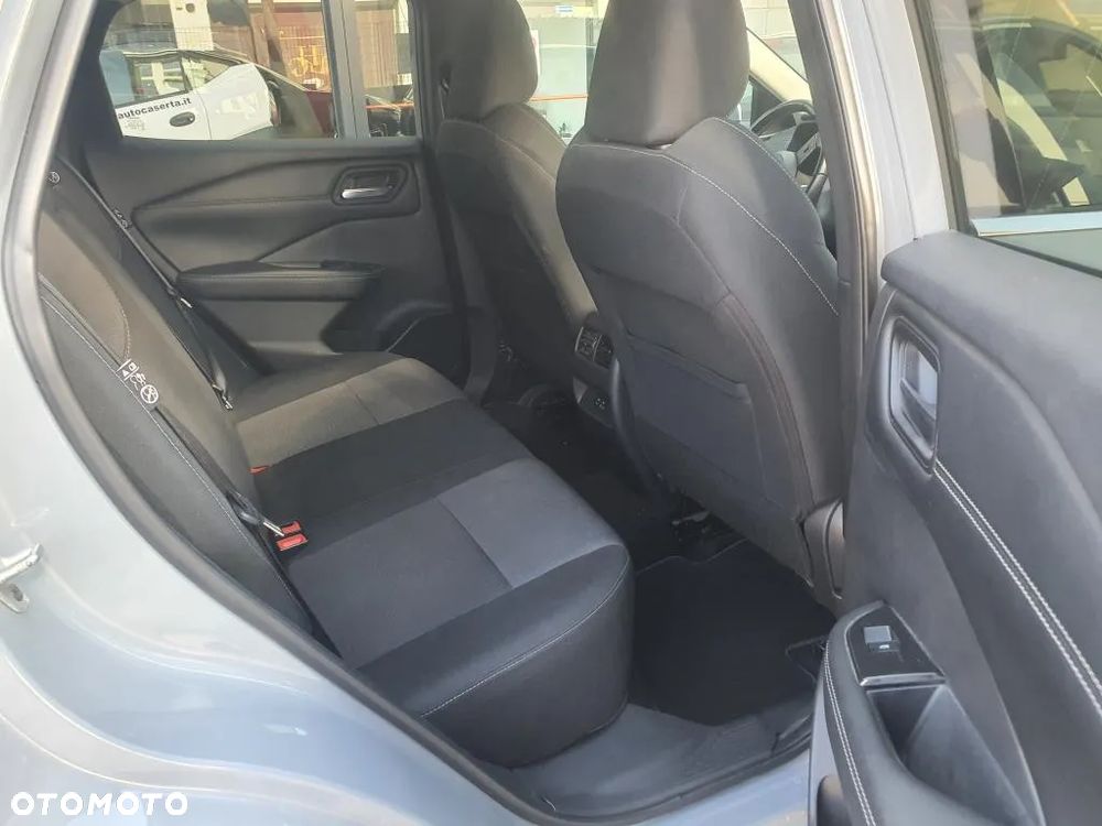 Nissan Qashqai 1.3 DIG-T mHEV 4x4 N-Connecta Xtronic - 6