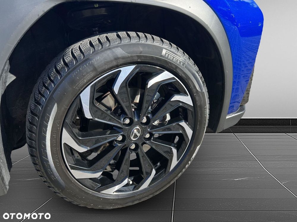 Lexus UX 300h F Sport Design - 24