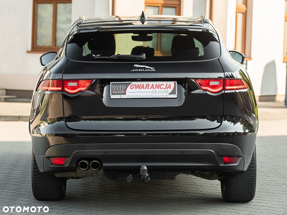 Jaguar F-Pace 2.0 i4D AWD R-Sport - 11