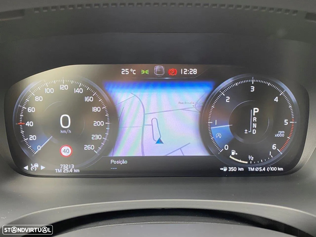 Volvo V90 Cross Country 2.0 D4 Pro AWD Geartronic - 34