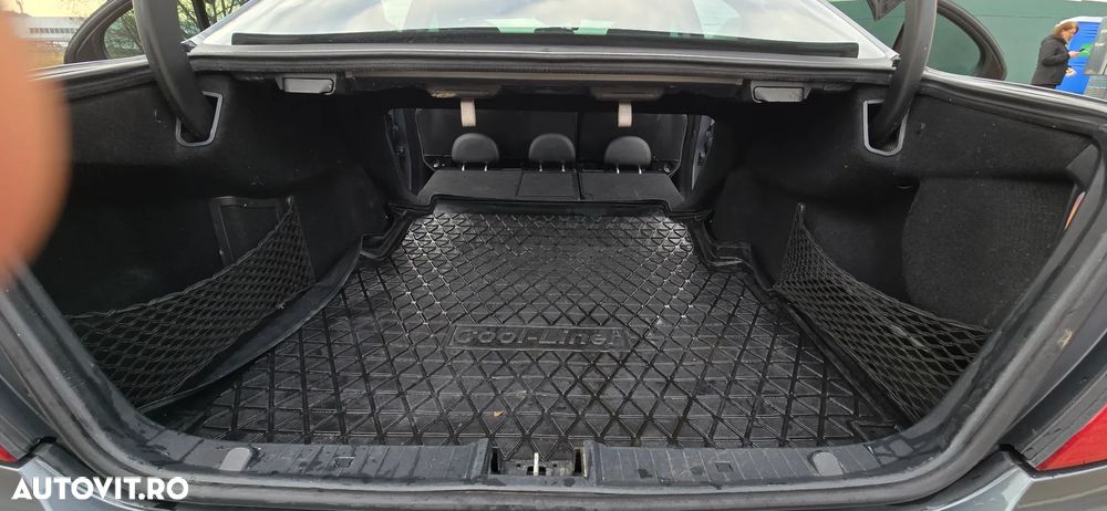 Mercedes-Benz E - 22