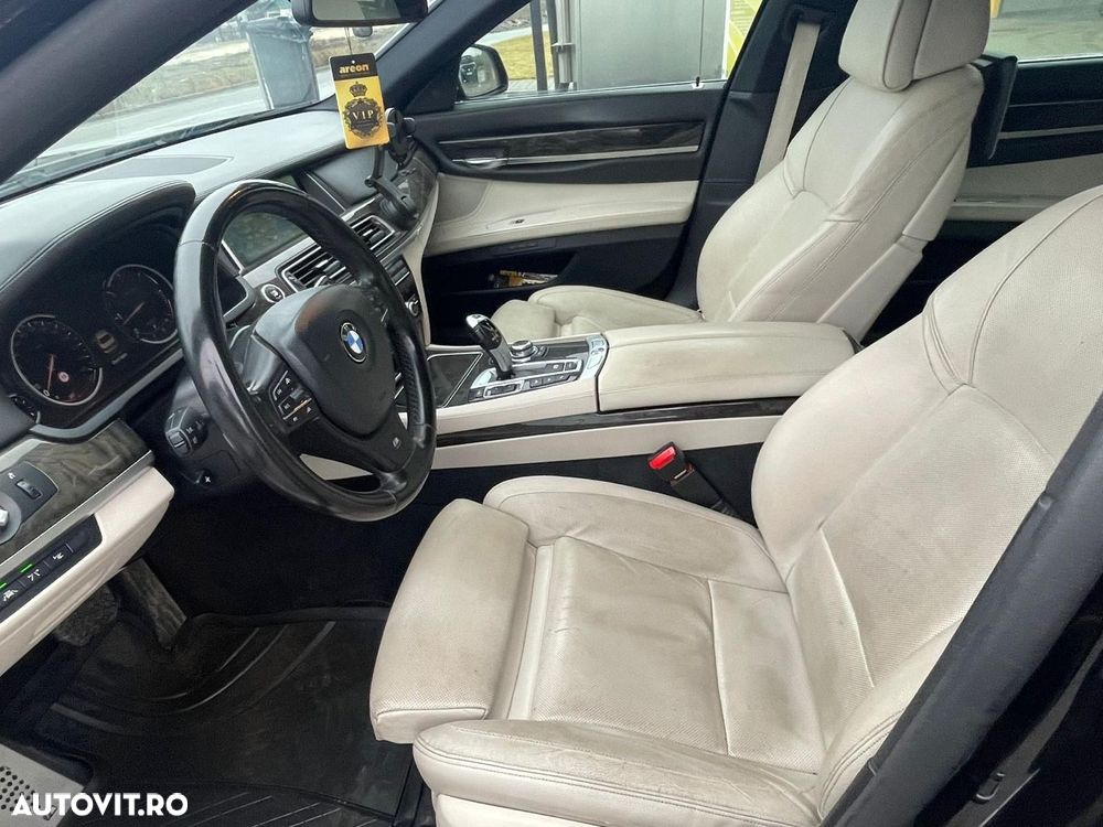 BMW Seria 7 750Ld xDrive - 11