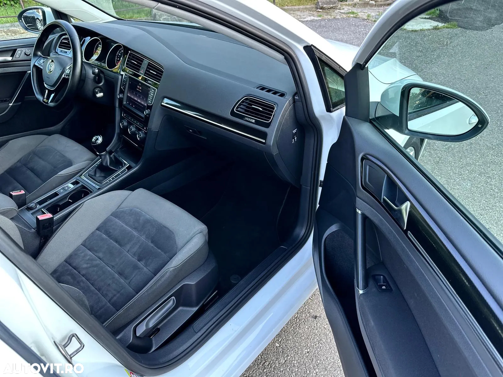 Volkswagen Golf 2.0 TDI (BlueMotion Technology) Highline - 13