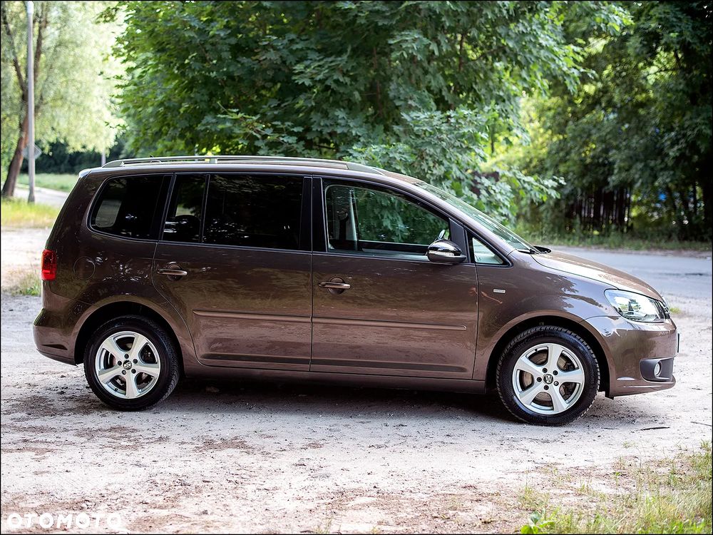 Volkswagen Touran - 5