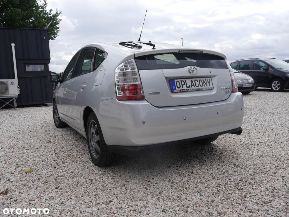 Toyota Prius 1.5 VVT-i Prestige - 4