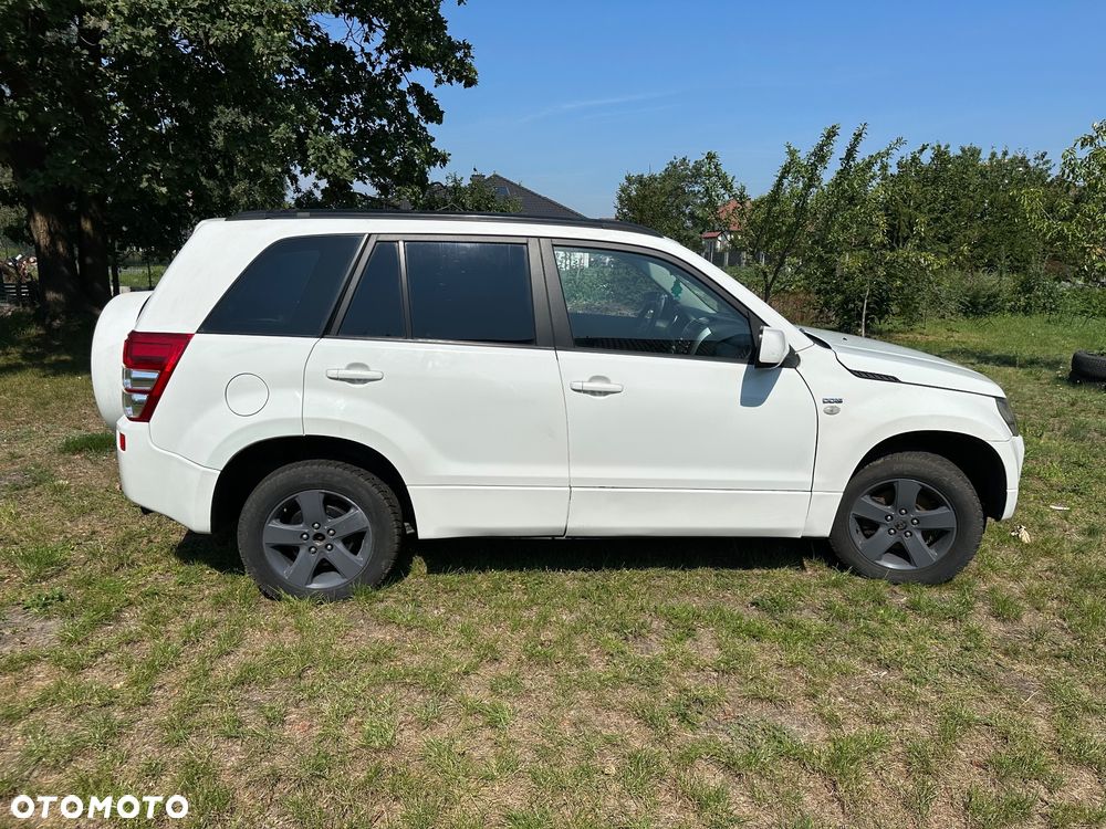 Suzuki Grand Vitara - 8