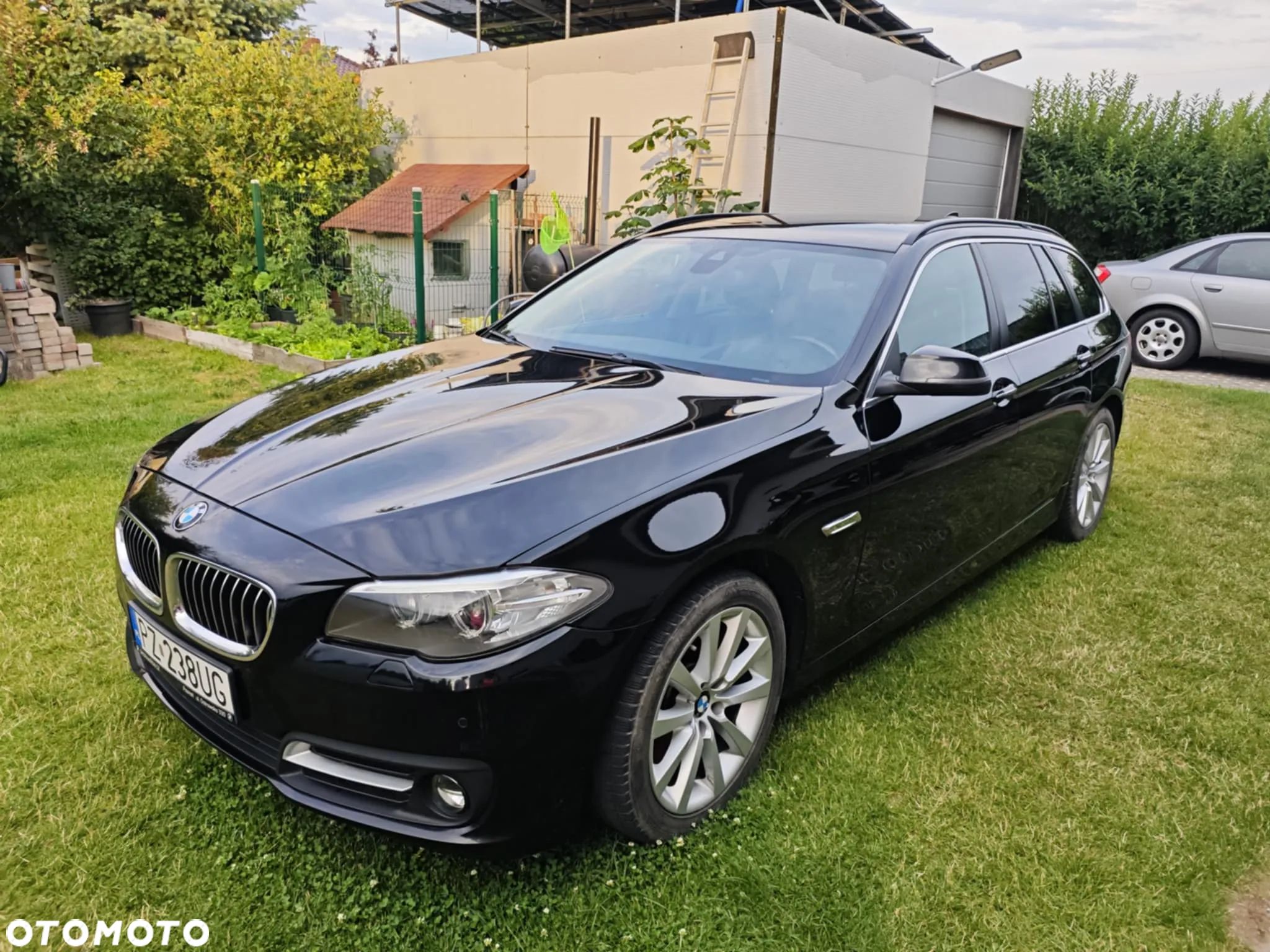 BMW Seria 5 530d xDrive Touring - 1
