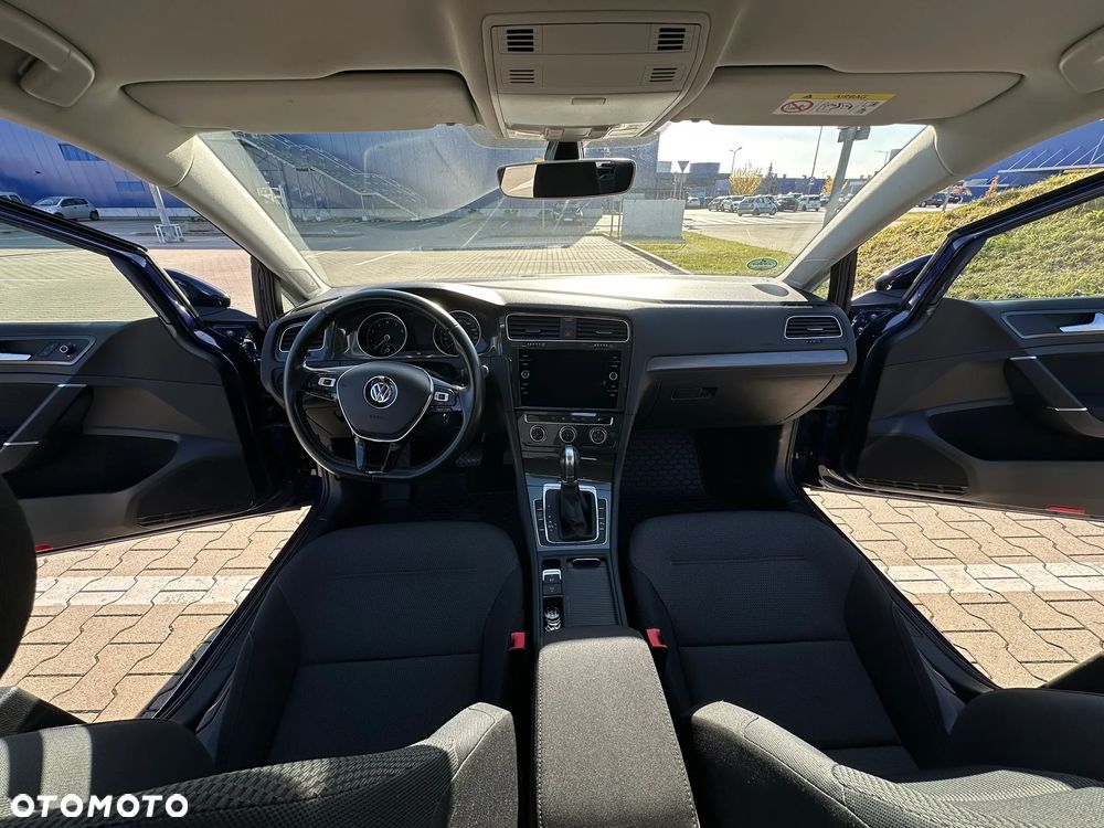 Volkswagen Golf - 13