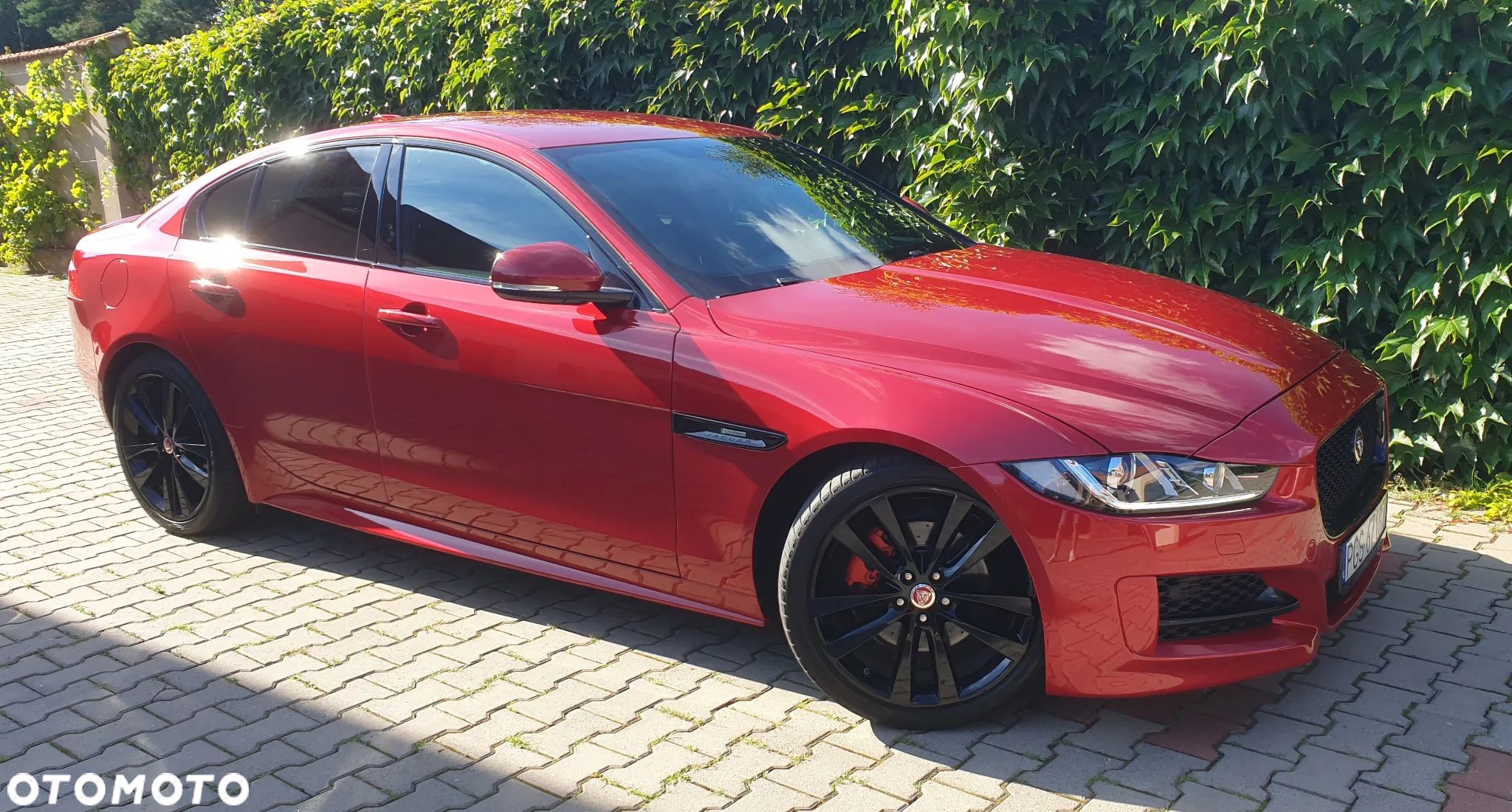 Jaguar XE 2.0 D R-Sport - 1