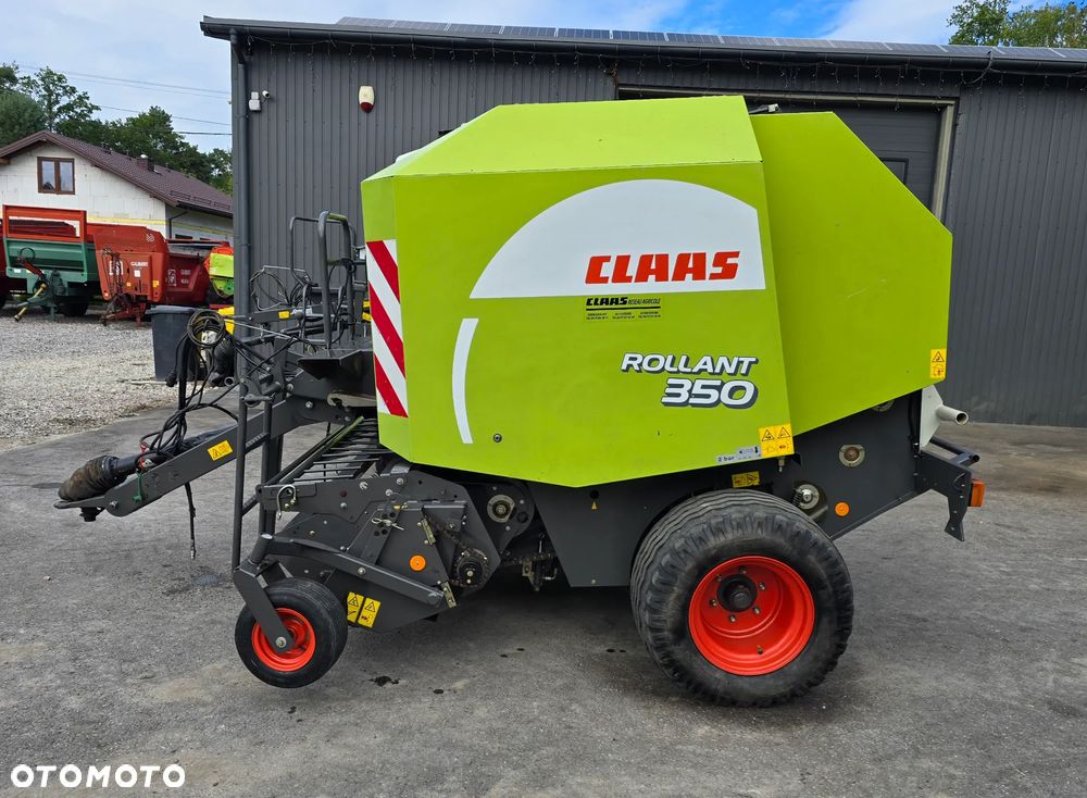 Claas Rollant 350 - 7