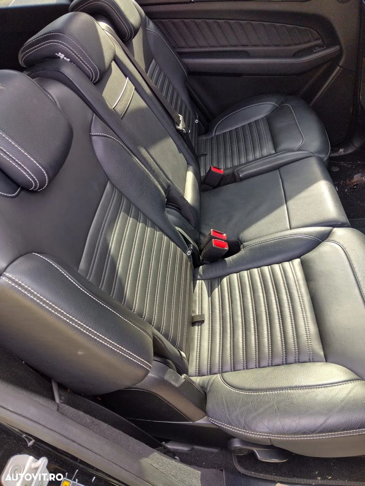Mercedes-Benz GLS - 9