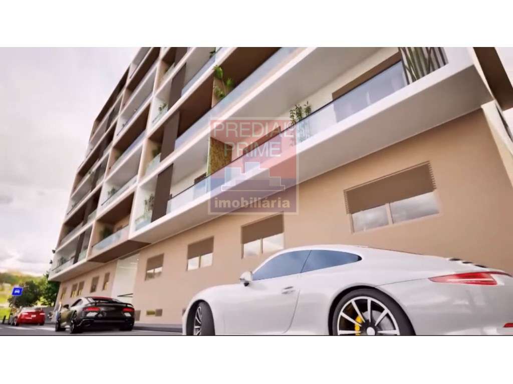 APARTAMENTO T3 NO CENTRO DE OLIVEIRA DE AZEMEIS - Grande imagem: 4/19