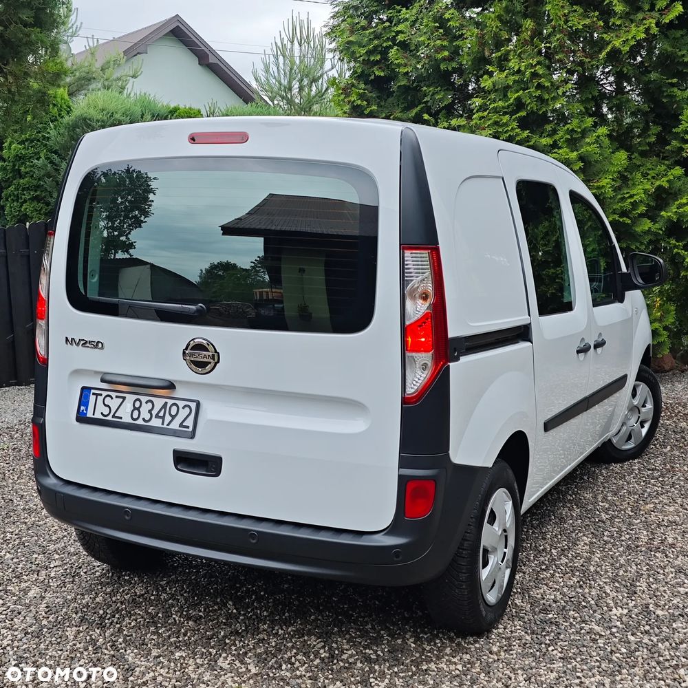 Nissan NV250 - 12