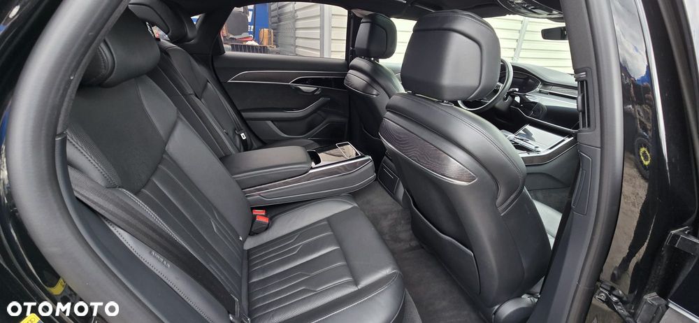 Audi A8 - 21