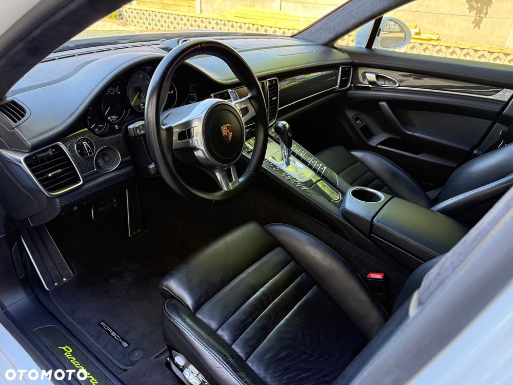 Porsche Panamera 4 Executive - 9