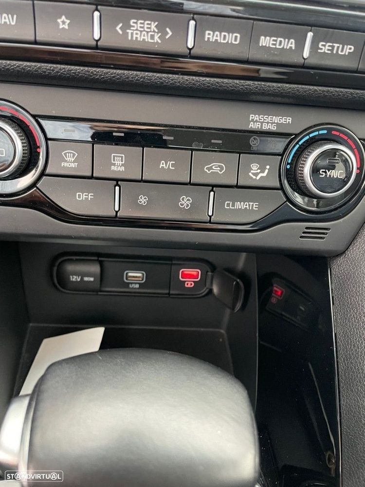 Kia Niro 1.6 GDi HEV Drive - 17