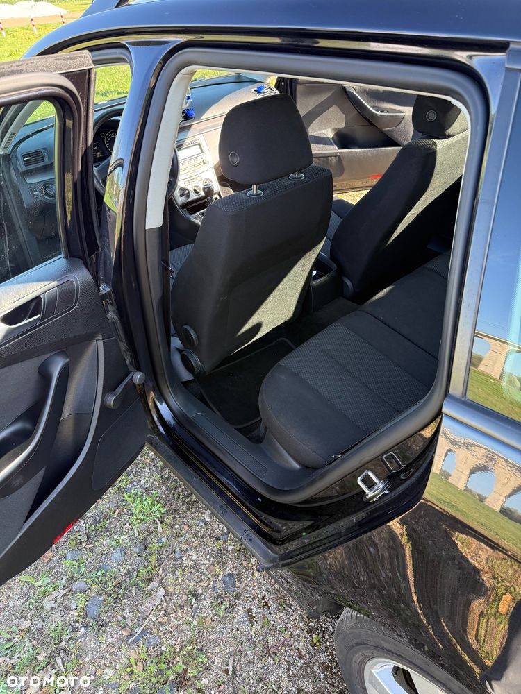 Volkswagen Passat 2.0 TDI DPF Highline - 23