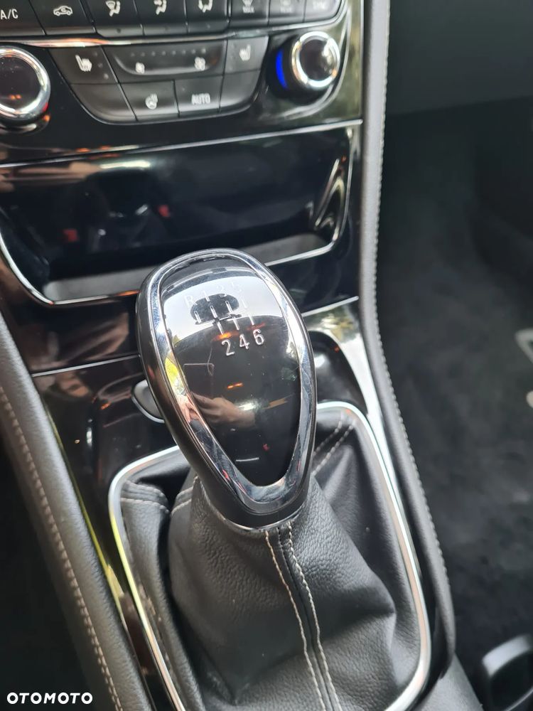 Opel Astra - 4