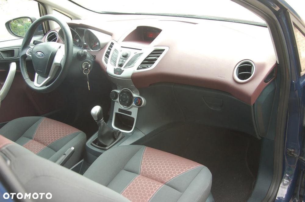 Ford Fiesta 1.25 Titanium - 21
