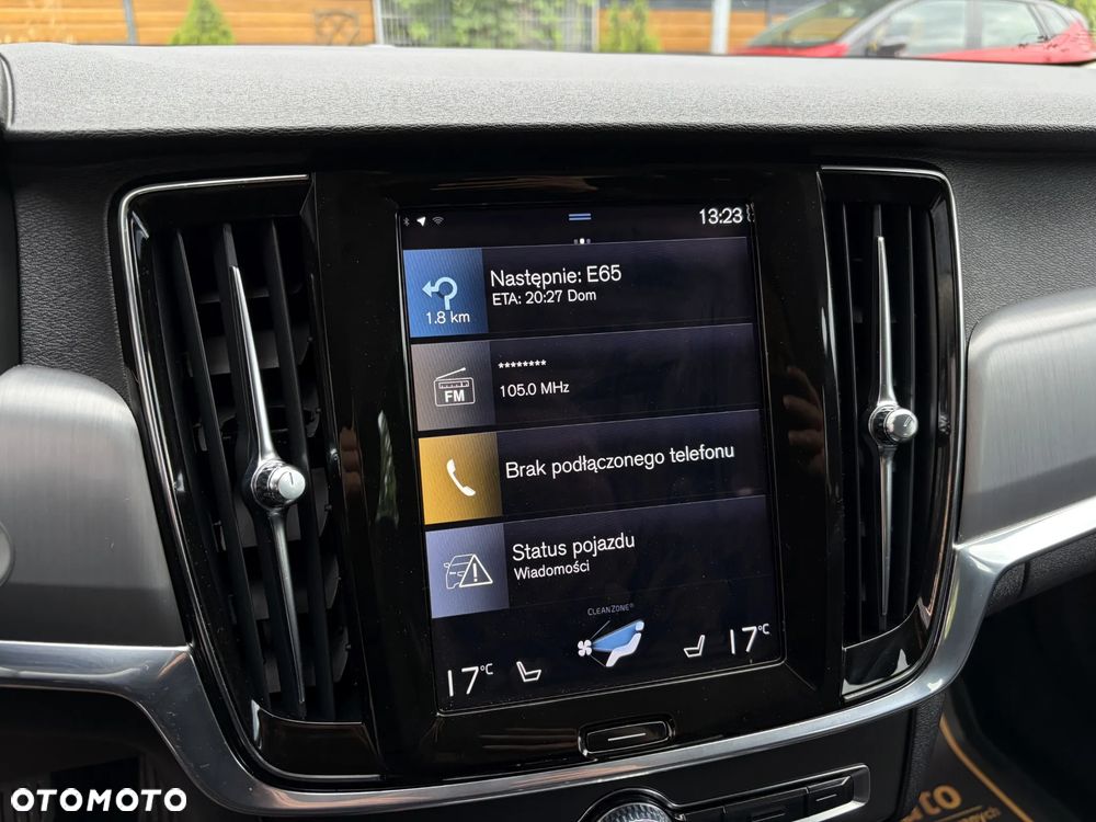 Volvo V90 D4 Geartronic Momentum Pro - 25