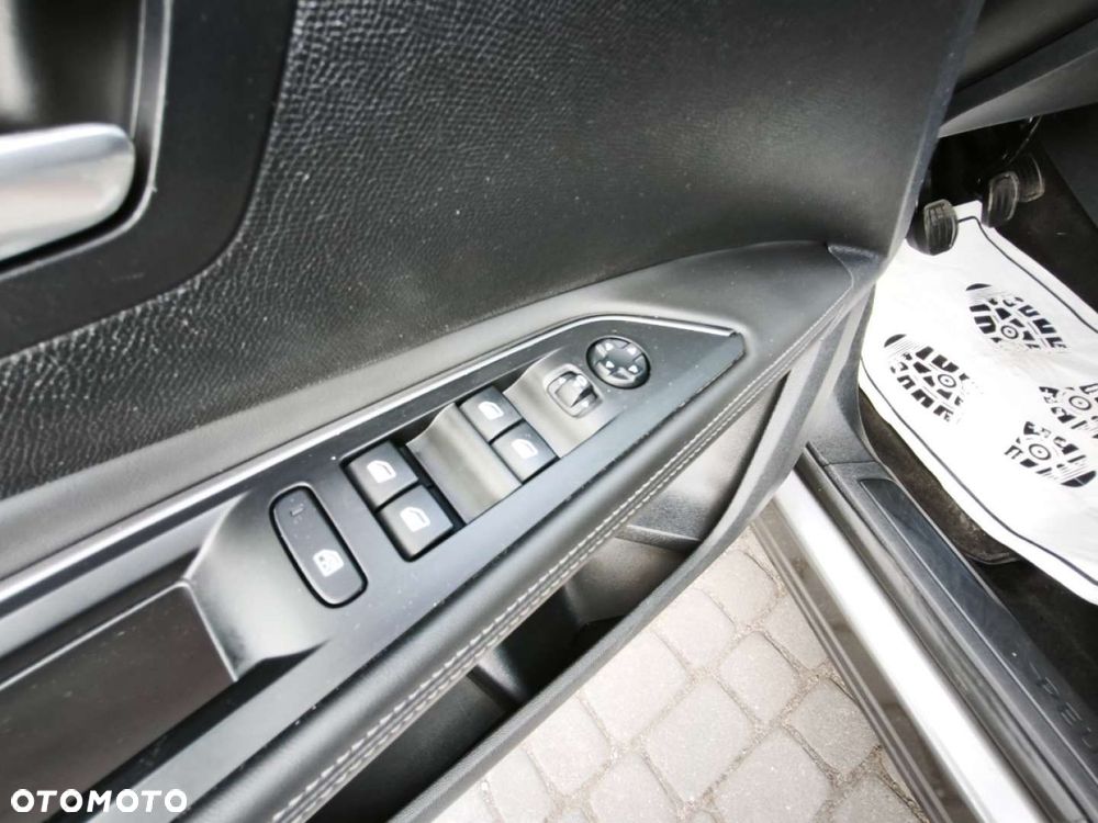 Peugeot 5008 - 14