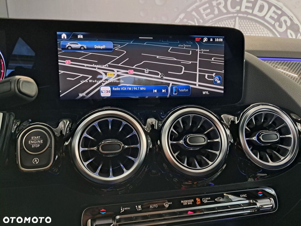 Mercedes-Benz GLA - 15