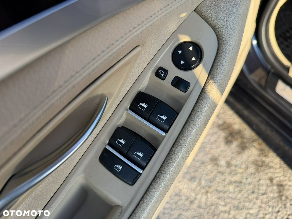 BMW Seria 5 535d - 15