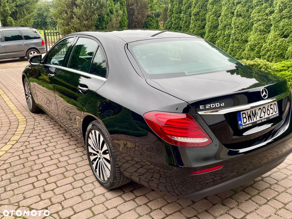 Mercedes-Benz Klasa E - 9