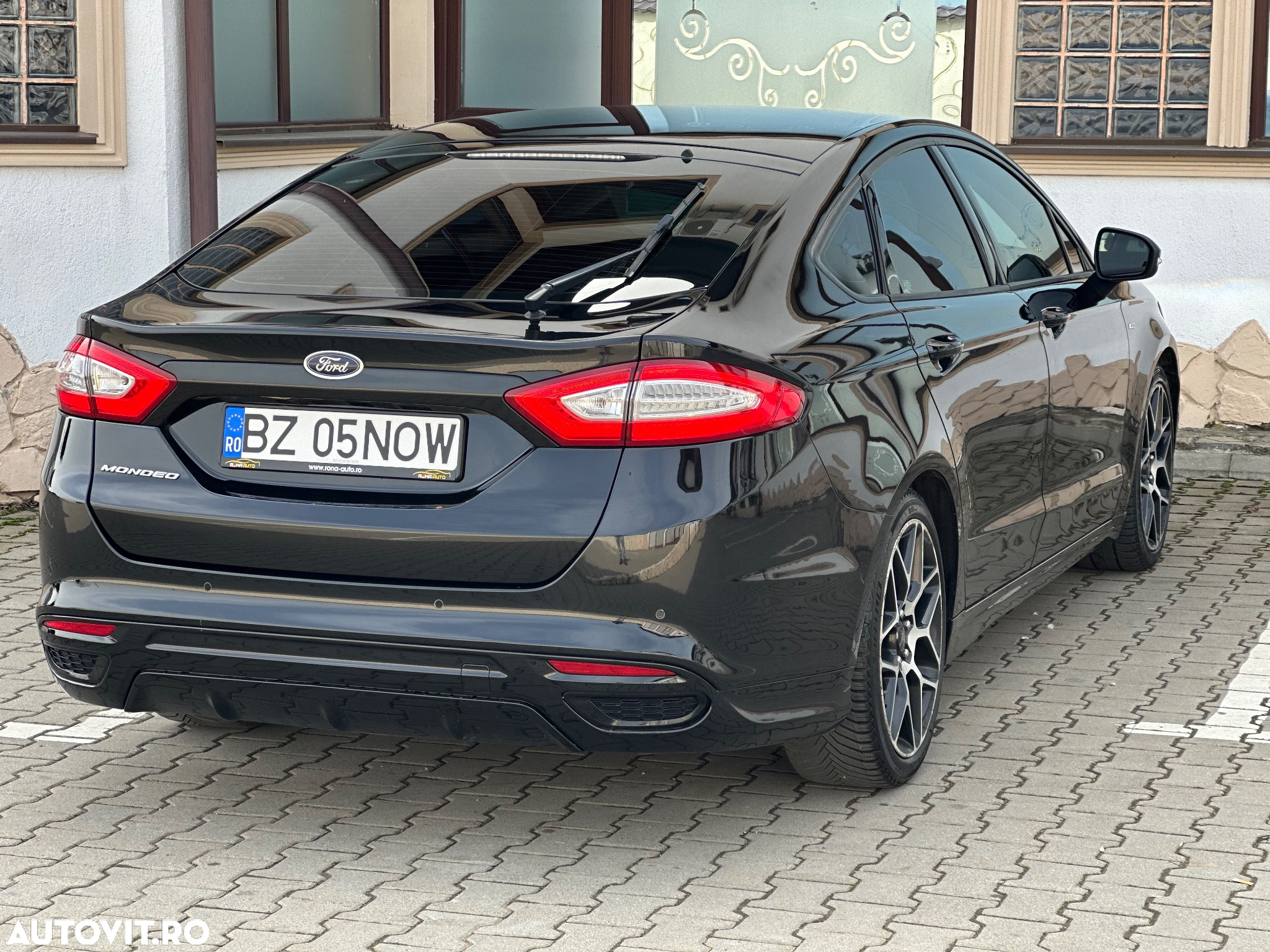 Ford Mondeo 2.0 TDCi Powershift Business - 4