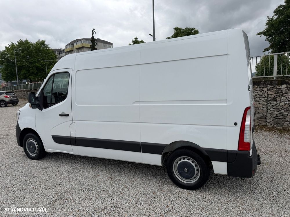 Renault Master 2.3 dCi L2H2 3.3T SS - 4