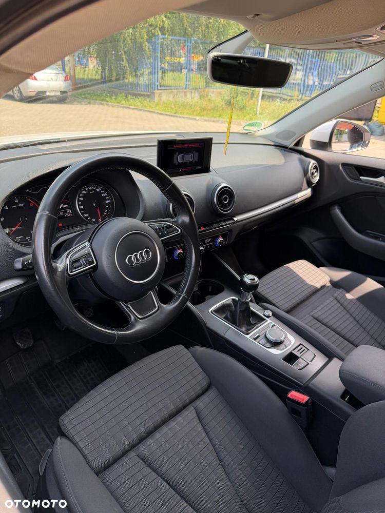 Audi A3 Sportback 2.0 TDI - 12