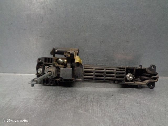 MANIPULO EXTERIOR FRONTAL ESQUERDO SUZUKI GRAND VITARA II 2007 -8282163J00 - 1