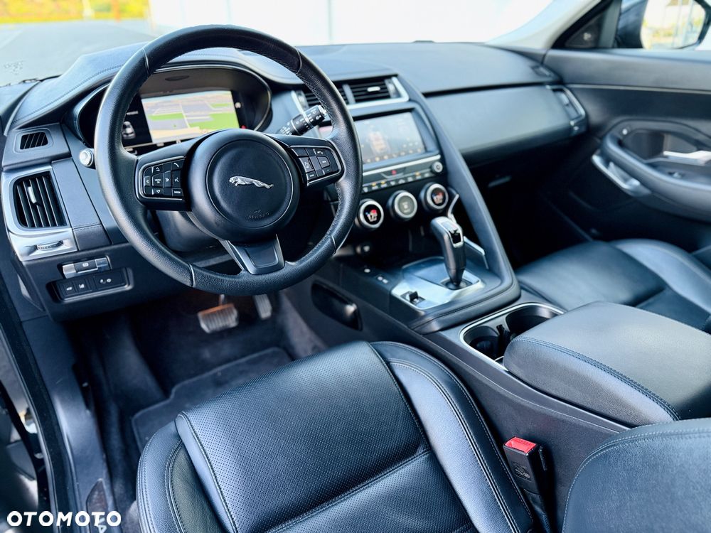 Jaguar E-Pace 2.0 i4P AWD R-Dynamic S - 13