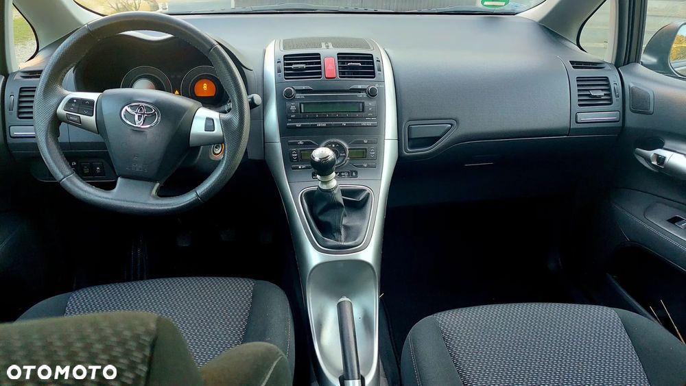 Toyota Auris 1.33 Dual-VVT-i Comfort - 5