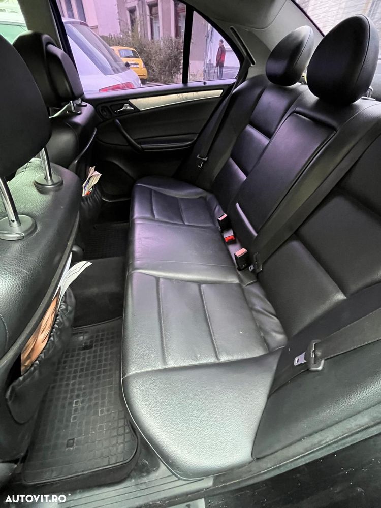 MERCEDES-BENZ C-Class 2004 — imagine 13