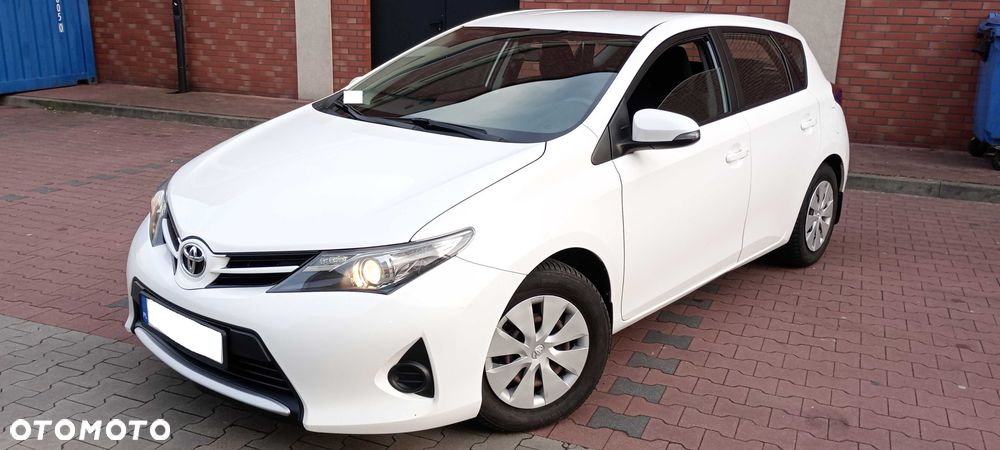 Toyota Auris - 5