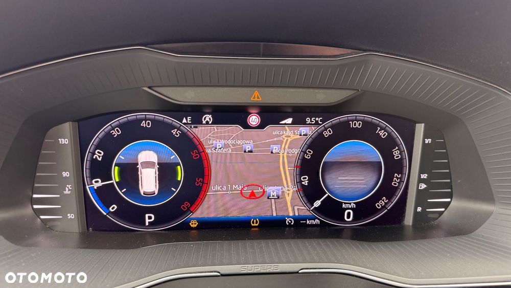 Skoda Superb 2.0 TDI DSG Sportline - 39