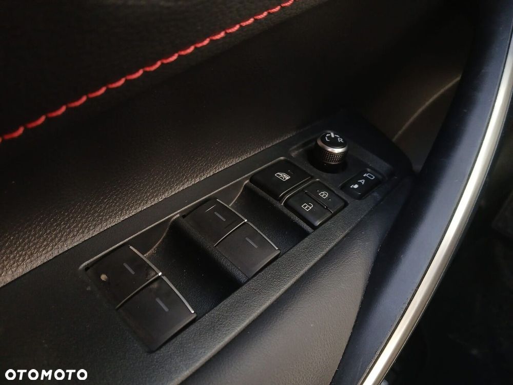 Toyota Corolla 1.8 Hybrid GR Sport Dynamic - 32