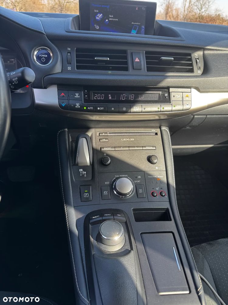 Lexus CT 200h Elegance - 11