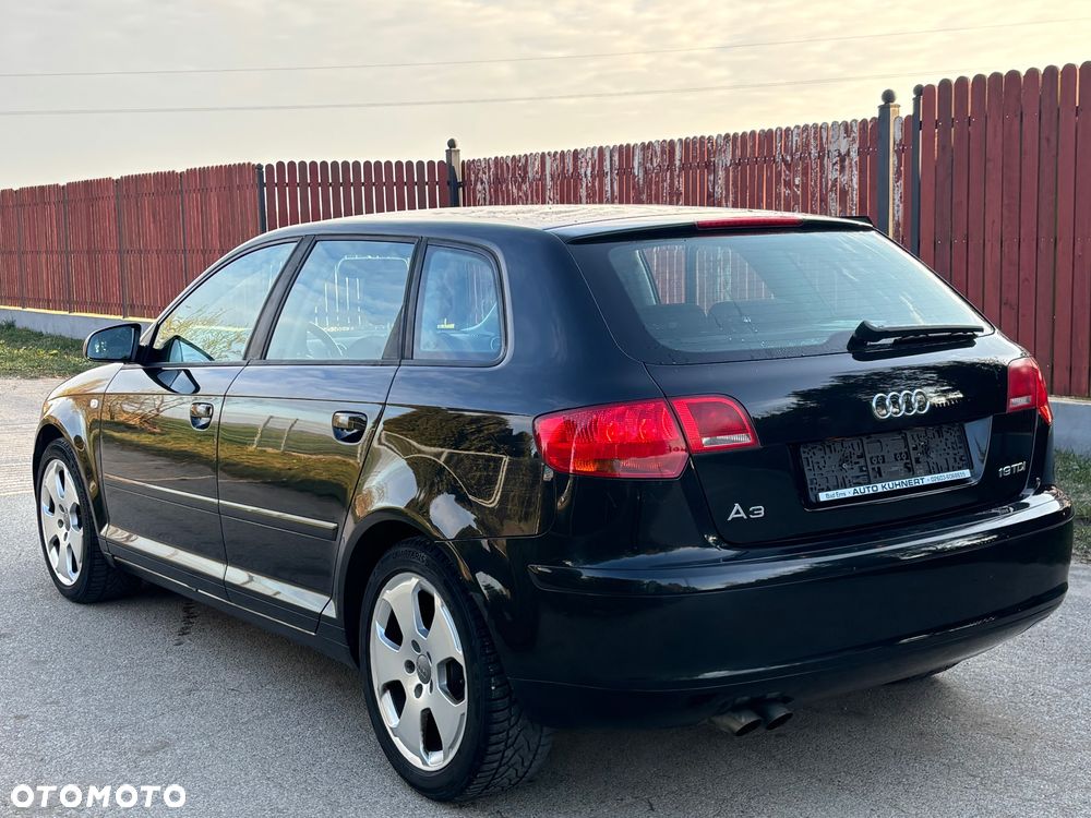 Audi A3 Sportback - 15
