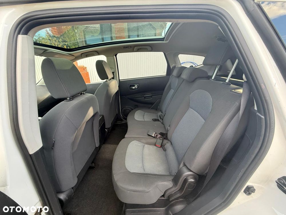 Nissan Qashqai+2 - 25